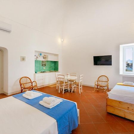 Torretta Corricella- Punta Serra Прочида Екстер'єр фото